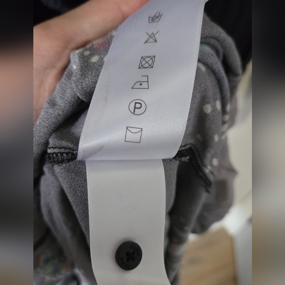 Farm Rio Embroidered Dress - Picture 7 of 7